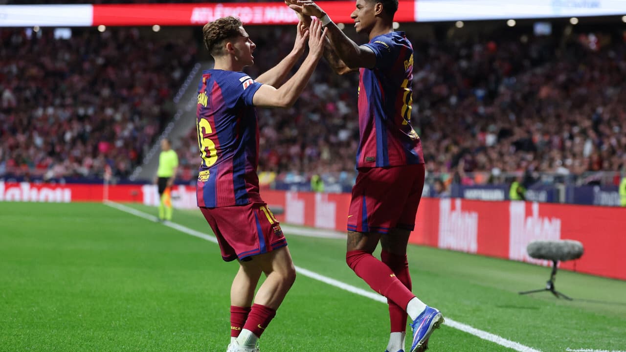 Atlético de Madrid e Barcelona fazem duelo eletrizante com virada e polêmica na La Liga