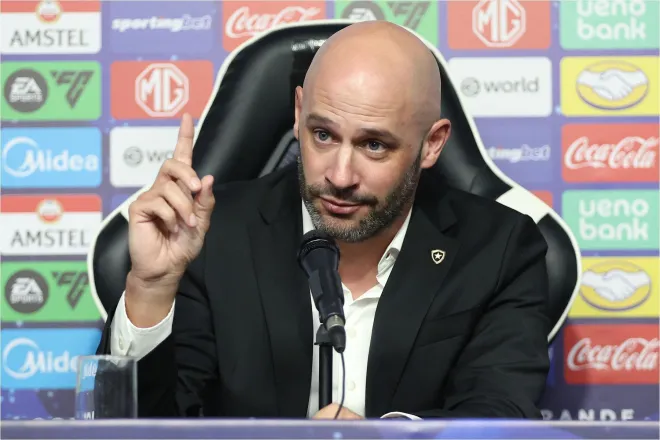 Franclim Carvalho assume o Botafogo com promessa de futebol ofensivo e gols