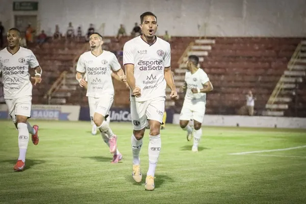 Ferroviária e Botafogo-PB se enfrentam na Fonte Luminosa em duelo decisivo da Série C