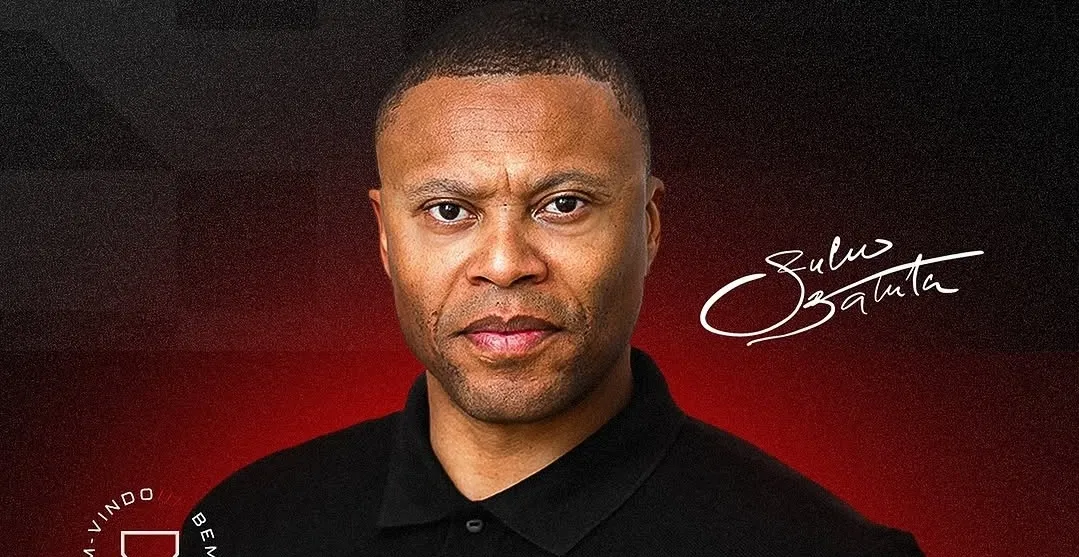 Júlio Baptista assume comando do São Paulo sub-20 com contrato até 2028