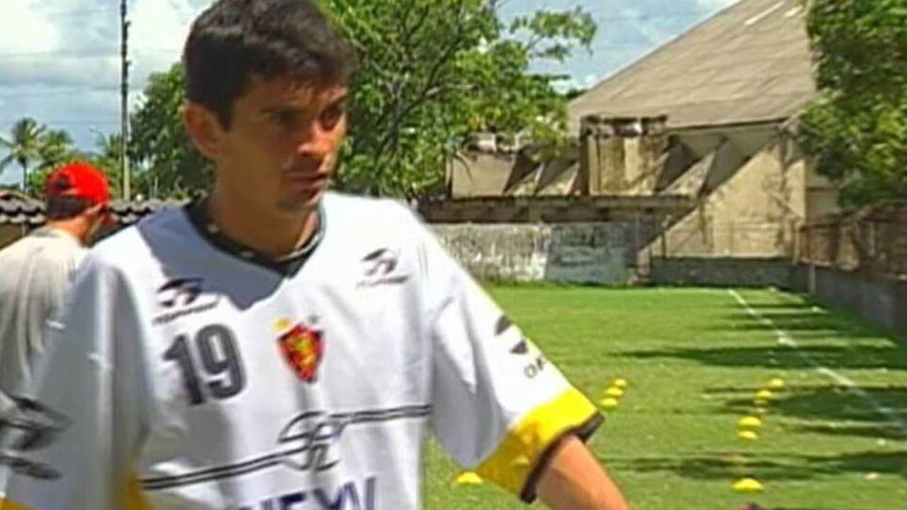 Valdir Papel: a trajetória do atacante que virou referência no futebol nordestino