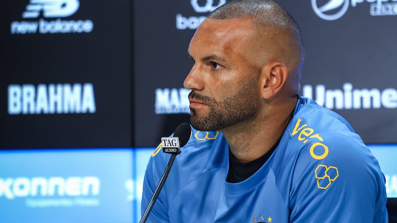 Grêmio sofre derrota para City Torque na estreia da Sul-Americana com falha do goleiro Weverton