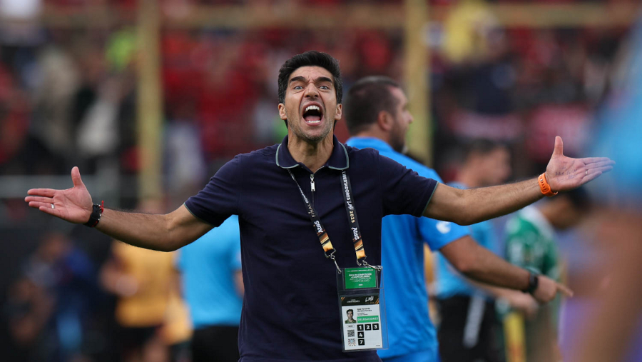 Abel Ferreira critica calendário apertado e lamenta empate do Palmeiras na Libertadores