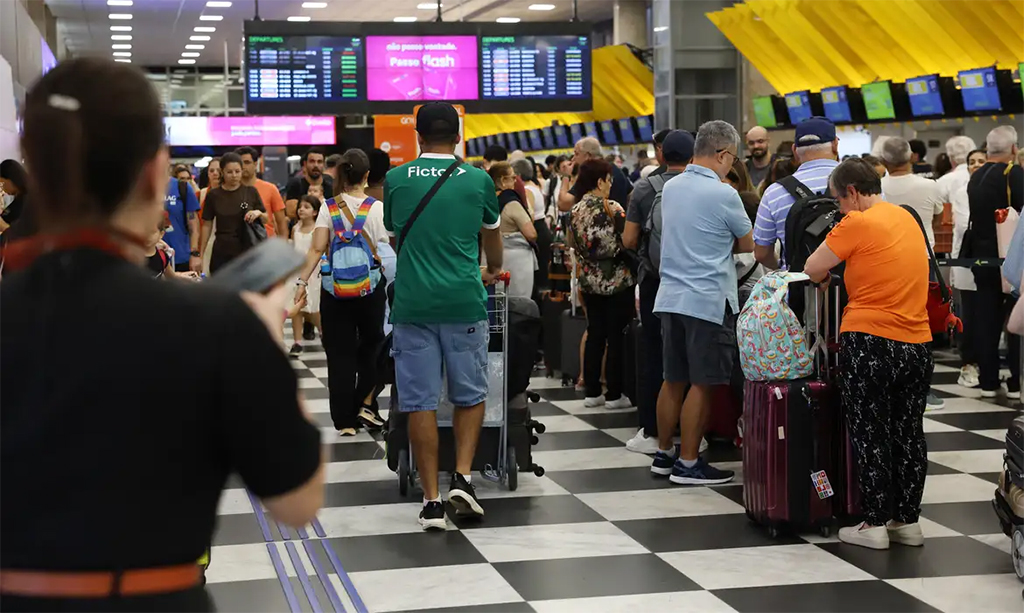 Feriado de Tiradentes promete recorde de passageiros nos aeroportos brasileiros em 2026