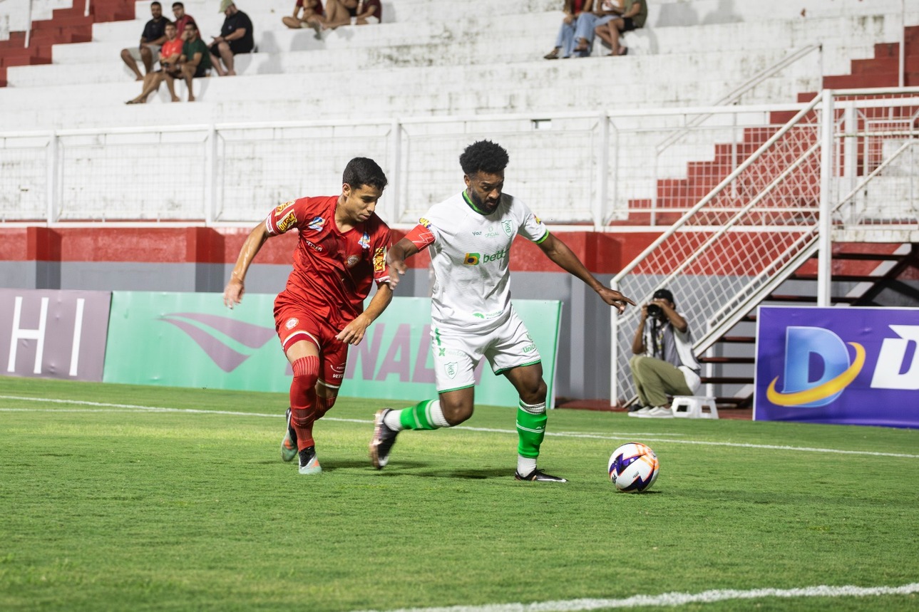 América mantém jejum e empata em jogo eletrizante contra Tombense pela Copa Sul-Sudeste