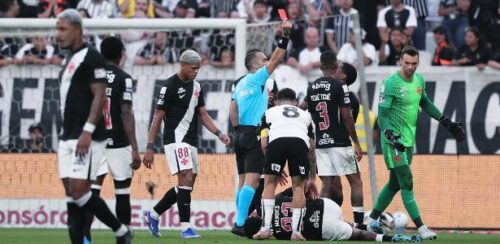 André do Corinthians se envolve em nova polêmica e técnico defende jovem promessa