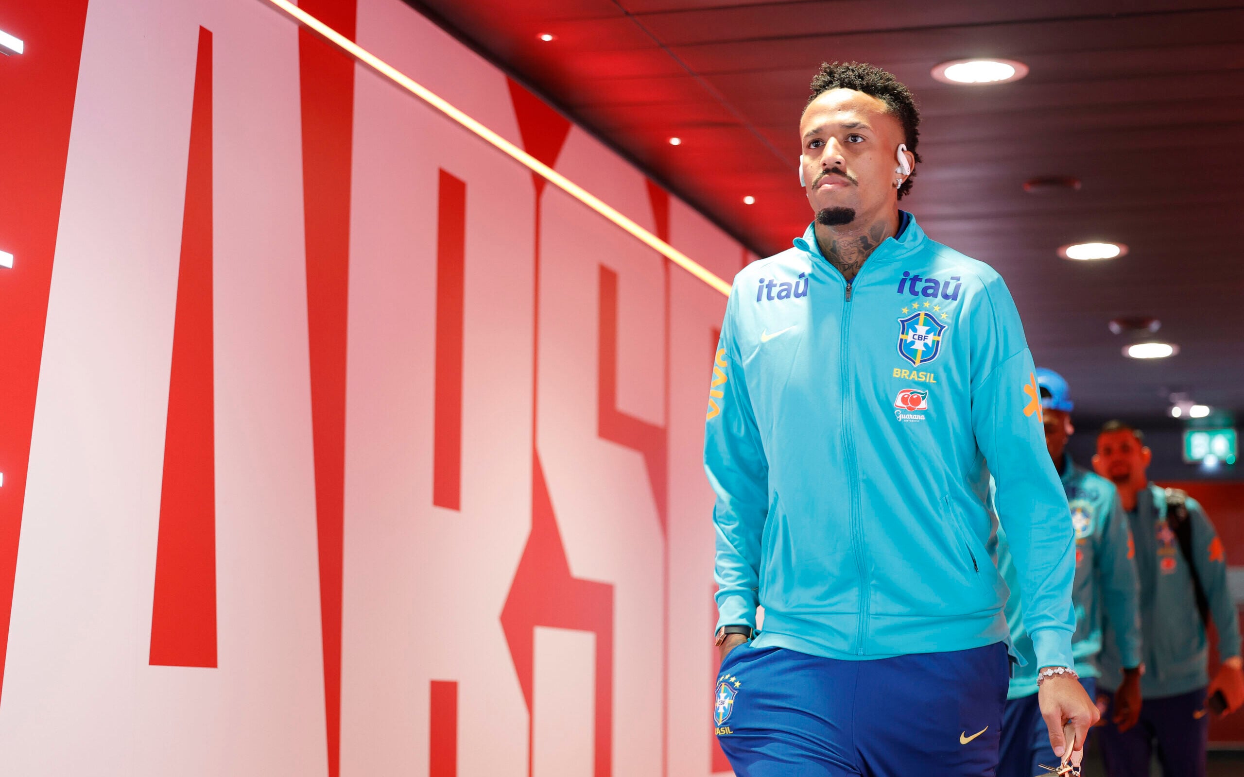 Éder Militão se lesiona no Real Madrid e preocupa torcida para 2026