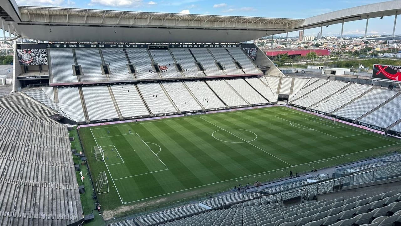 Corinthians e Vasco duelam na Neo Química Arena em confronto decisivo pelo Brasileirão 2026