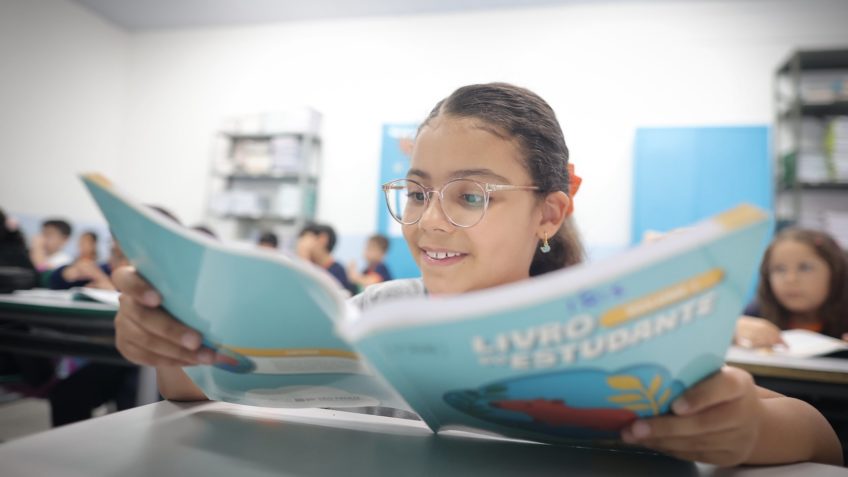 São Paulo registra salto no desempenho escolar e se destaca na alfabetização em 2026