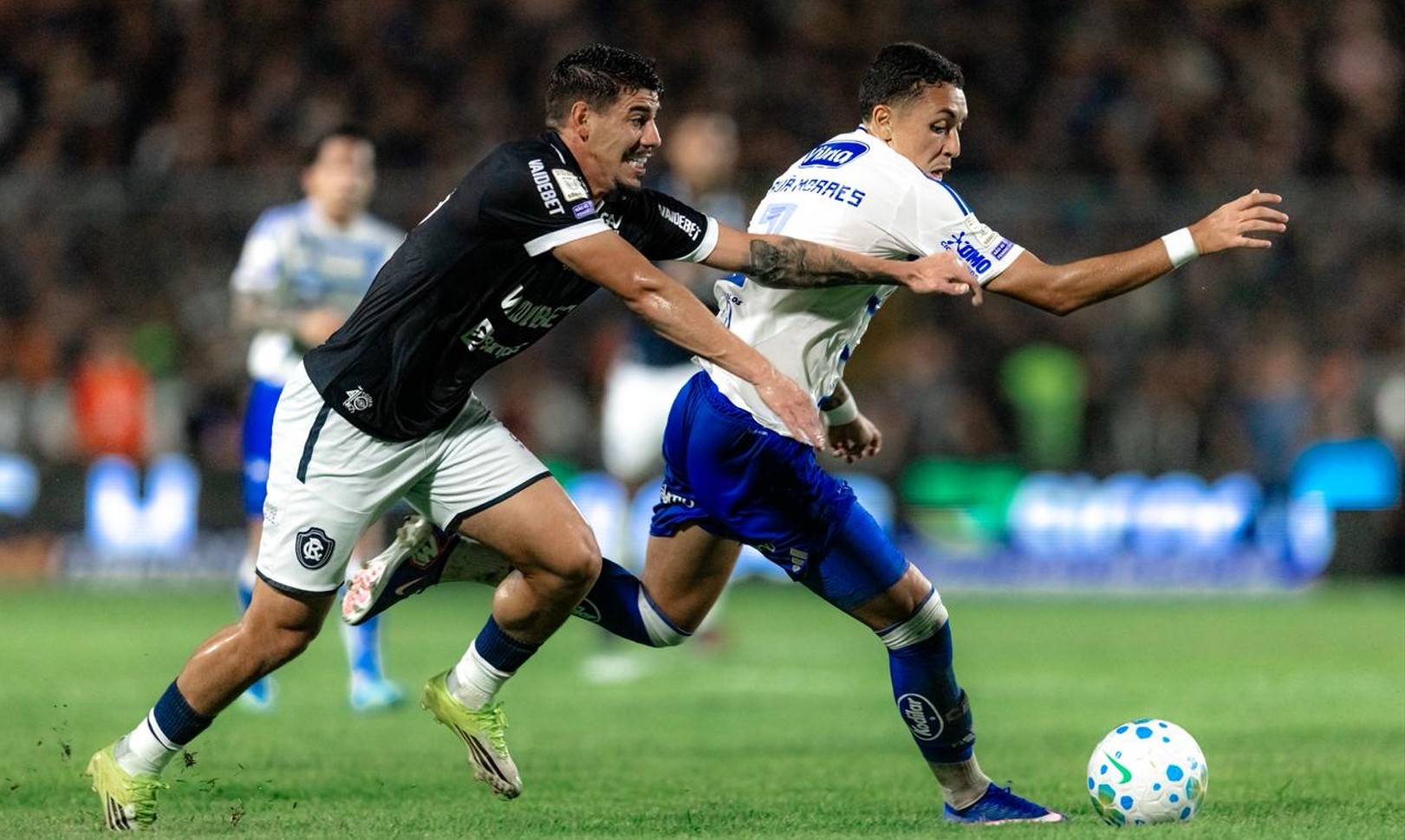 Cruzeiro supera desfalques e vence Remo com atuação técnica de destaque
