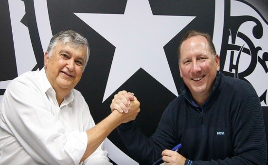 Botafogo: Eagle Bidco questiona nomeação de Durcésio Mello como diretor interino da SAF