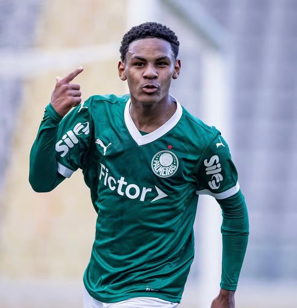 Palmeiras segura promessa Eduardo Conceição, cobiçado por gigantes europeus