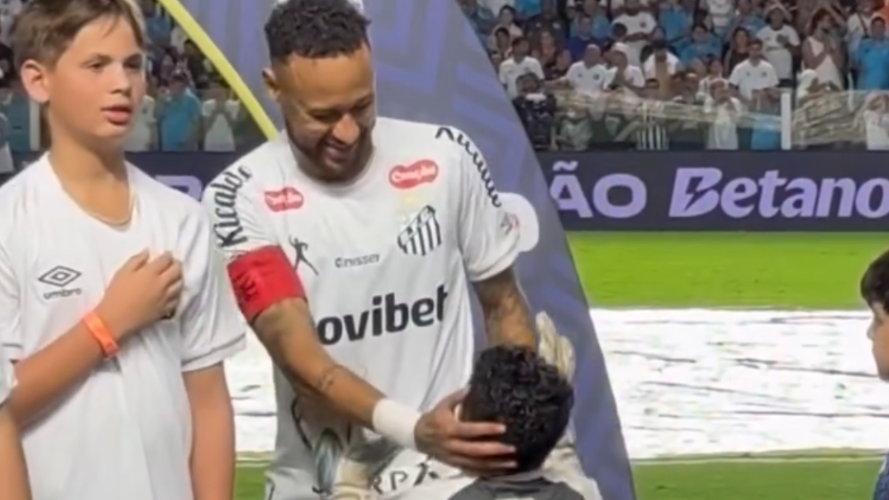 Fã mirim emociona Neymar com gesto surpreendente antes de Santos x Atlético Mineiro