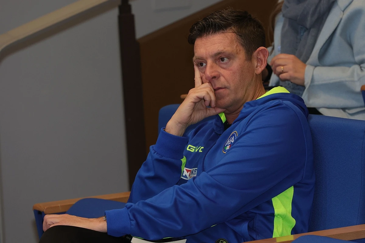 Investigação abala arbitragem do futebol italiano: chefe do VAR sob suspeita