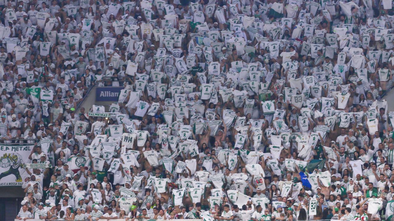 Justiça condena membros da Mancha Alvi Verde por invasão ao CT do Palmeiras em 2024