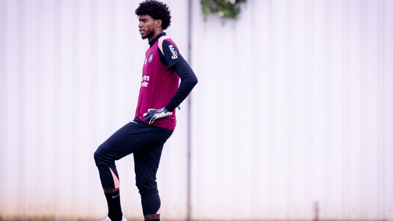 Fernando Diniz assume o Corinthians e aposta na evolução de Hugo Souza e Garro