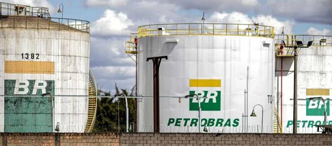 Petrobras rebate defasagem nos preços dos combustíveis e detalha política de reajustes