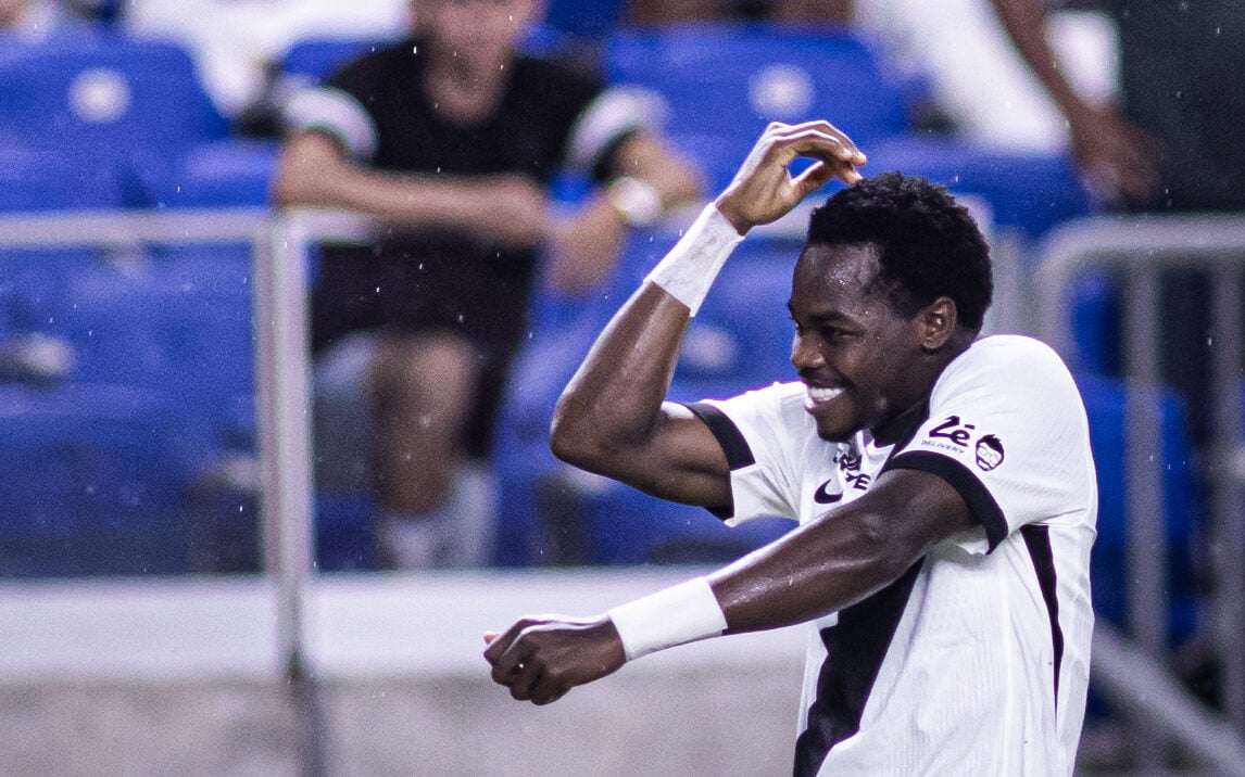 Andrés Gómez brilha no Vasco e se torna peça-chave na temporada 2026