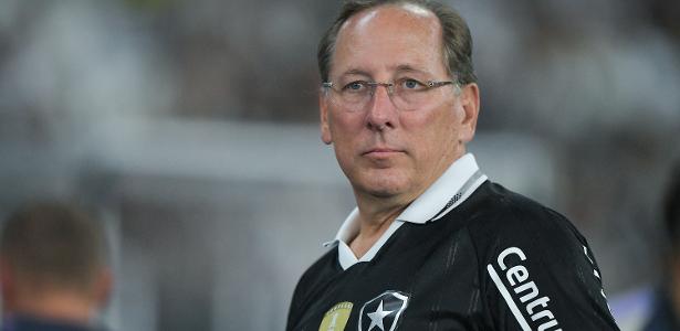 Venda das propriedades da Eagle: Botafogo, Lyon e RWDM estão na mira do mercado