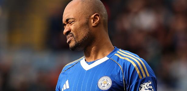 Leicester, 10 anos após o título histórico, luta contra o rebaixamento na Championship