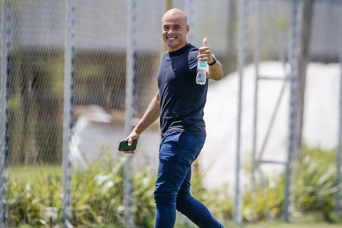 Julio Cesar retorna ao Corinthians como novo gerente de futebol