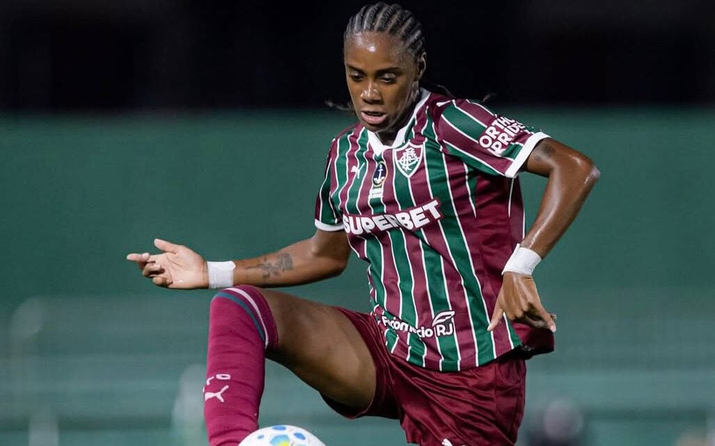 Keké alcança 50 jogos e reforça liderança no Fluminense feminino em busca de vitórias