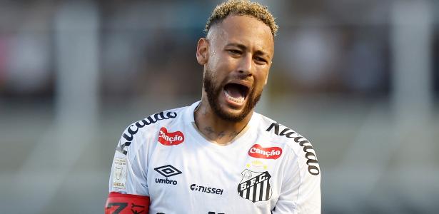 Neymar no clássico Palmeiras x Santos: dúvida sobre gramado sintético agita torcida