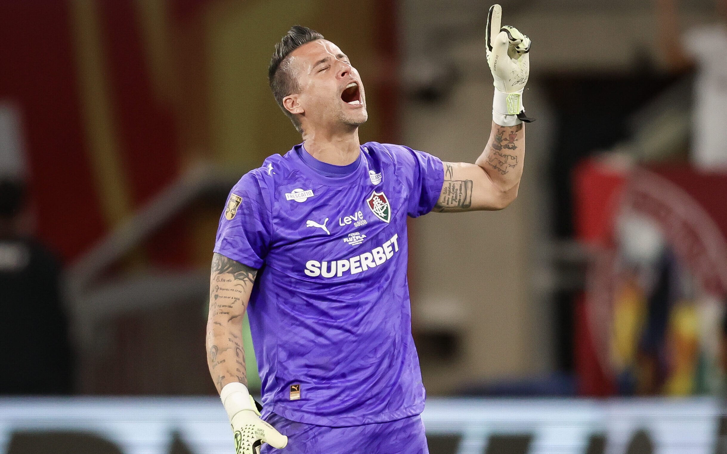 Fábio ganha apoio de Renê e Júlio César para vaga na Seleção Brasileira em 2026