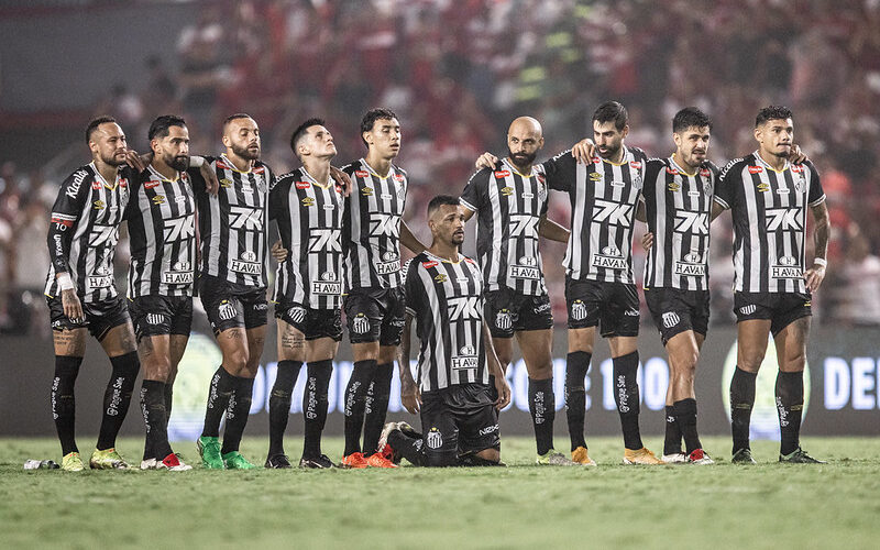 Santos encara Coritiba na Vila Belmiro buscando reação na Copa do Brasil