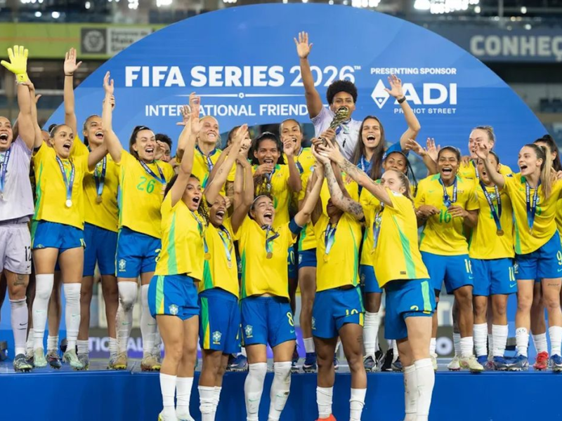Brasil vence Canadá e conquista título do FIFA Series com show da seleção feminina