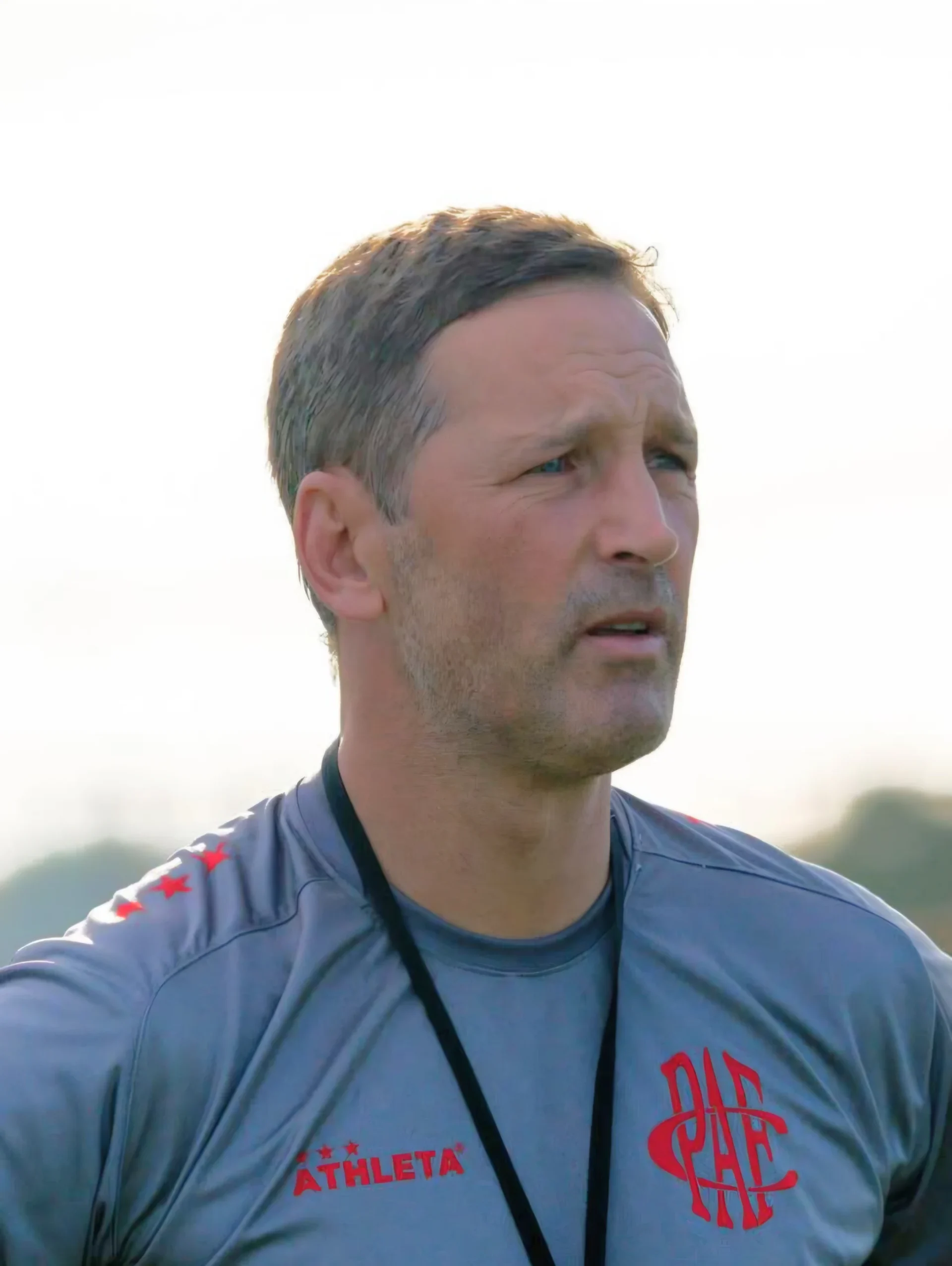 Pouso Alegre promove mudanças na comissão técnica após sequência ruim na Série D