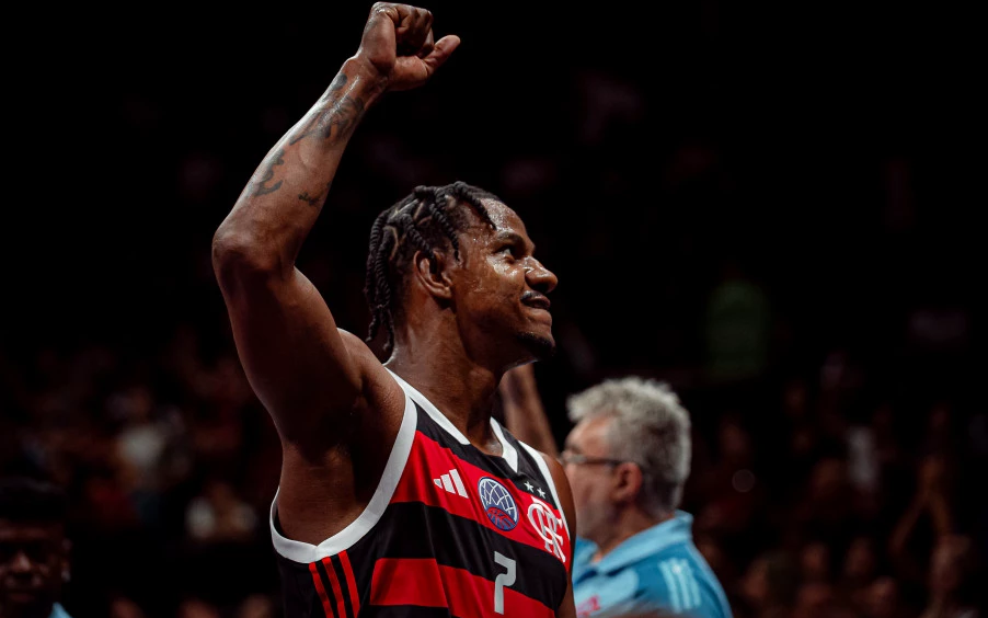 Flamengo goleia Vasco e confirma rebaixamento do rival no NBB com festa da torcida