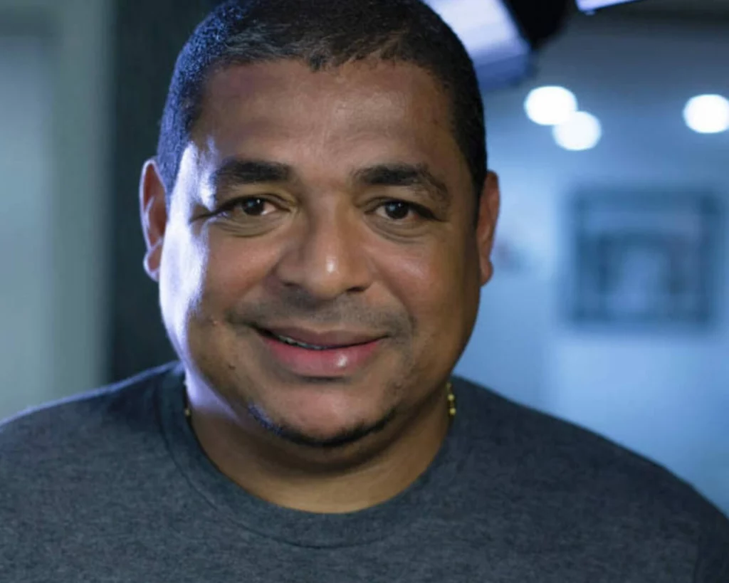 Vampeta é o novo reforço do SBT para o programa de Galvão Bueno