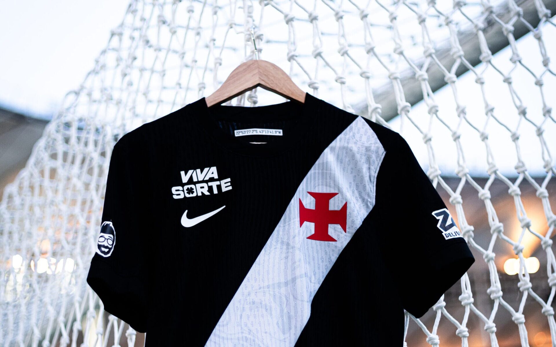 Vasco avança em negociação com SportingBet para novo patrocinador máster