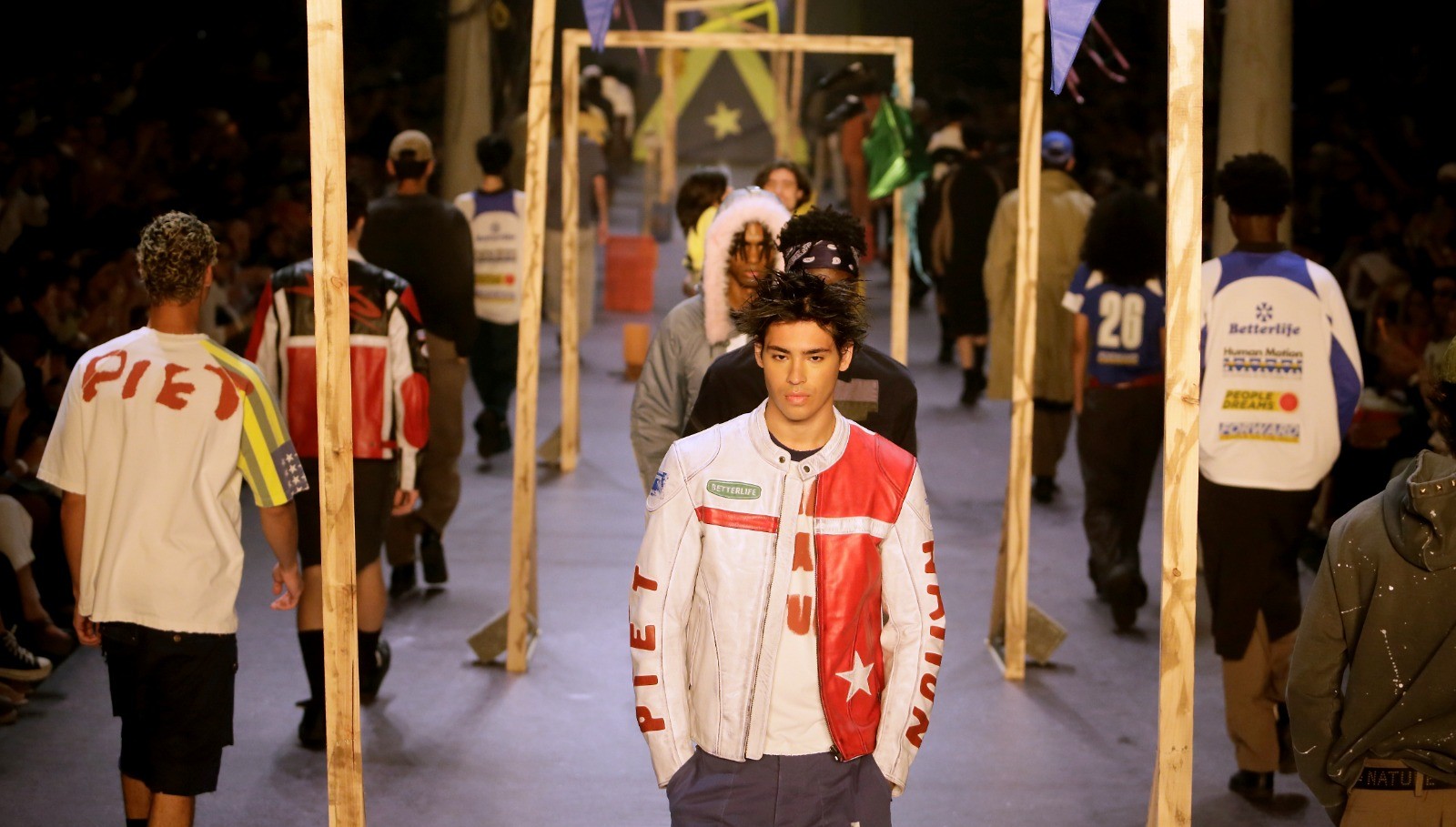 Piet e Pool se unem para levar o futebol ao streetwear com estilo único