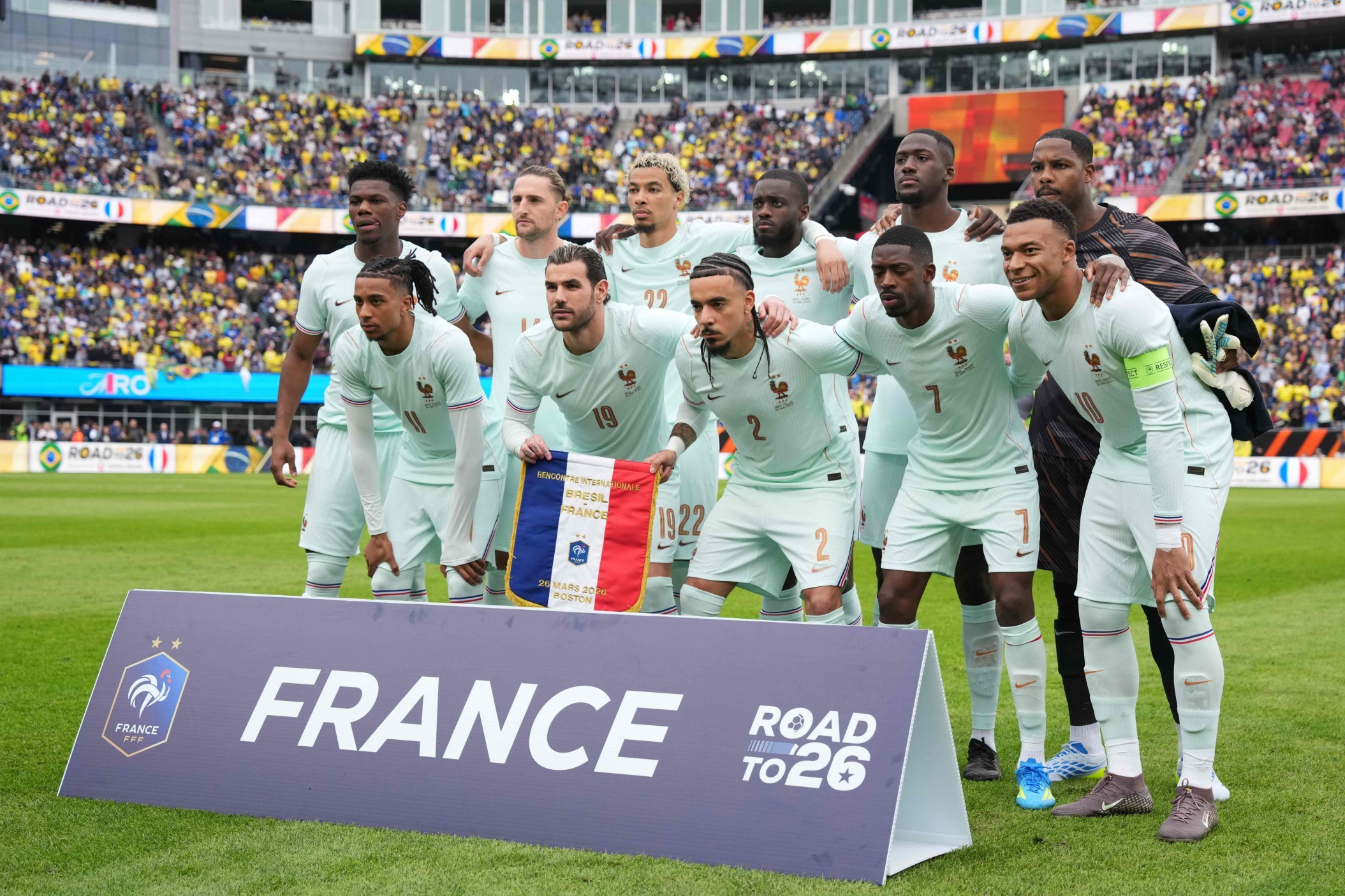 Tensão na França: Redução de Bônus Abala Seleção a Poucos Dias da Copa