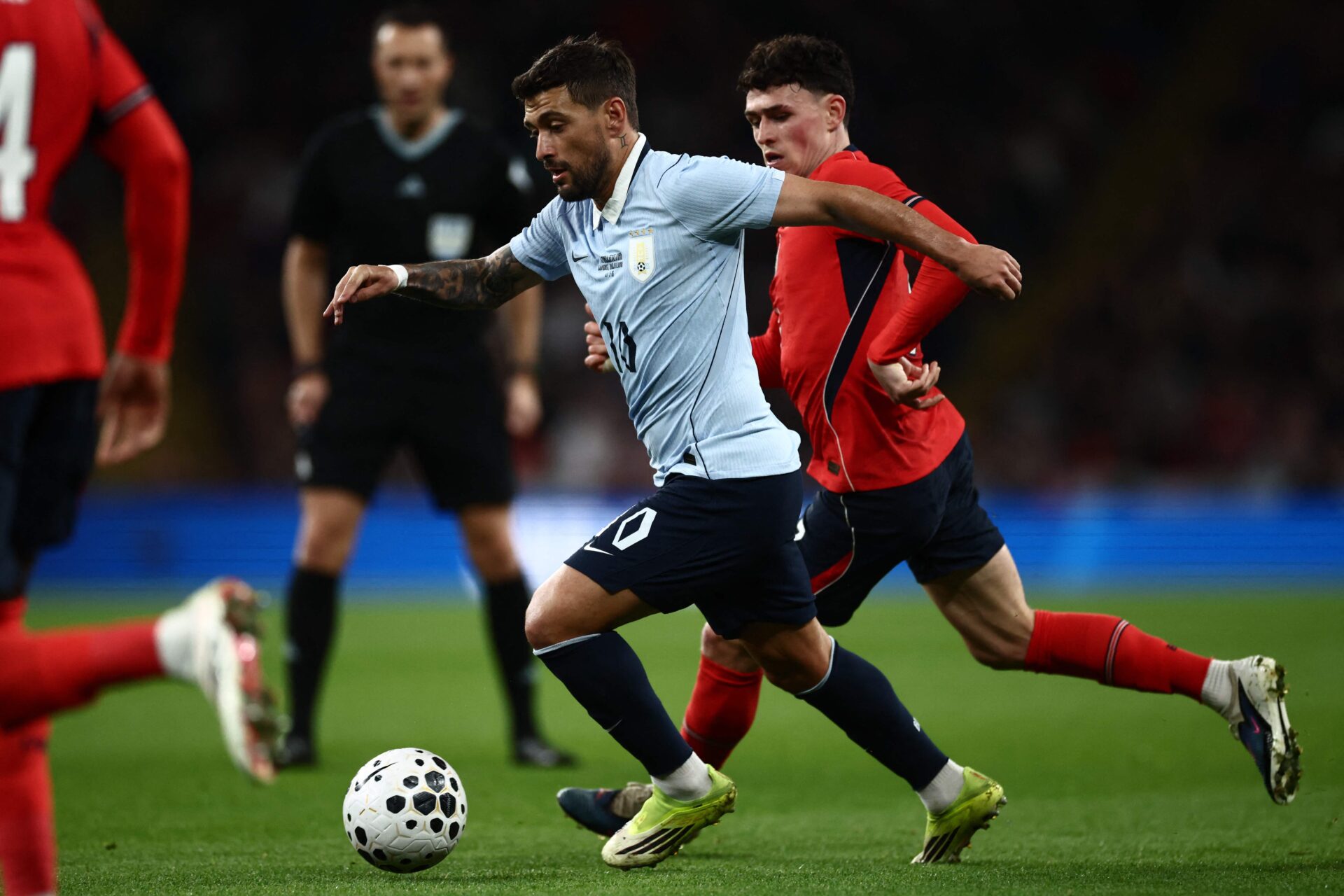 Arrascaeta confirmado na seleção uruguaia para a Copa do Mundo mesmo lesionado