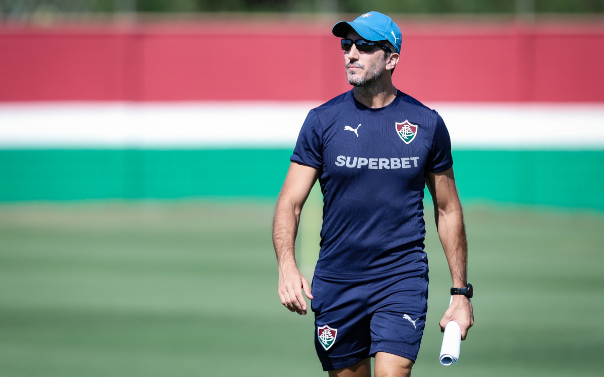 Fluminense encara maio decisivo para salvar temporada e futuro de Zubeldía