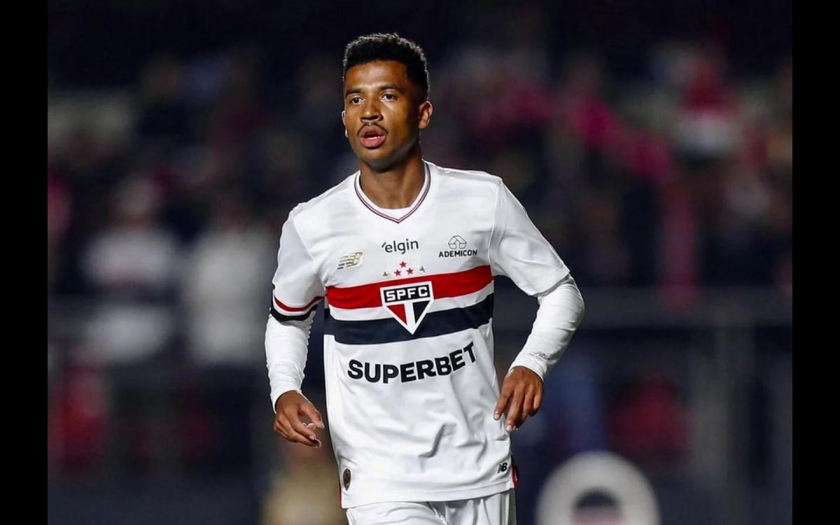 Flamengo reforça interesse em Marcos Antônio e busca acerto com São Paulo