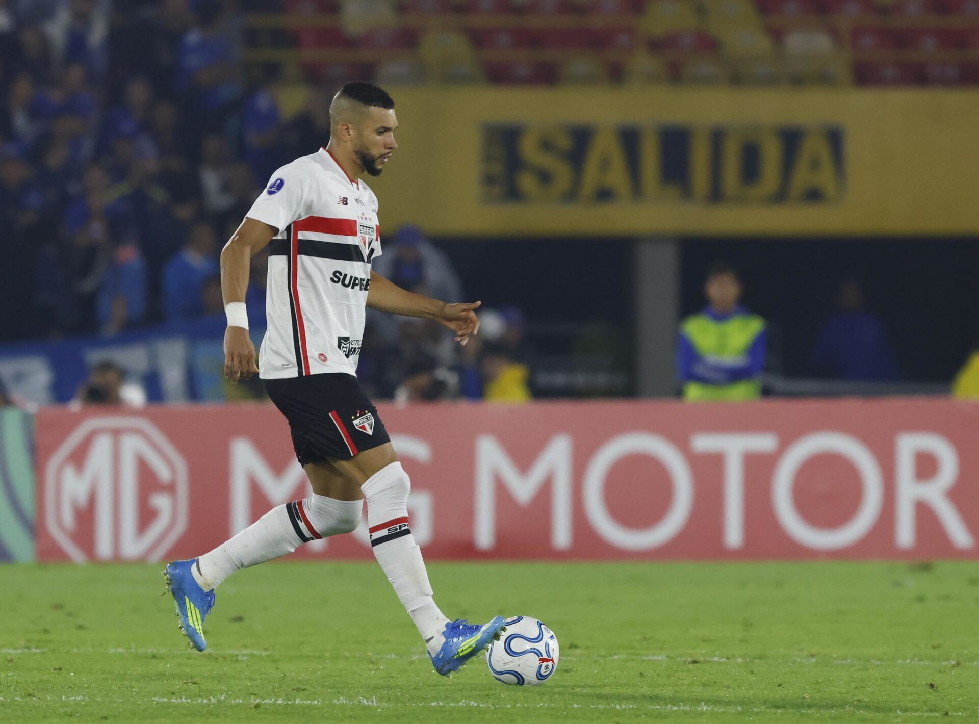 São Paulo e Bahia se enfrentam em duelo decisivo pela 14ª rodada do Brasileirão
