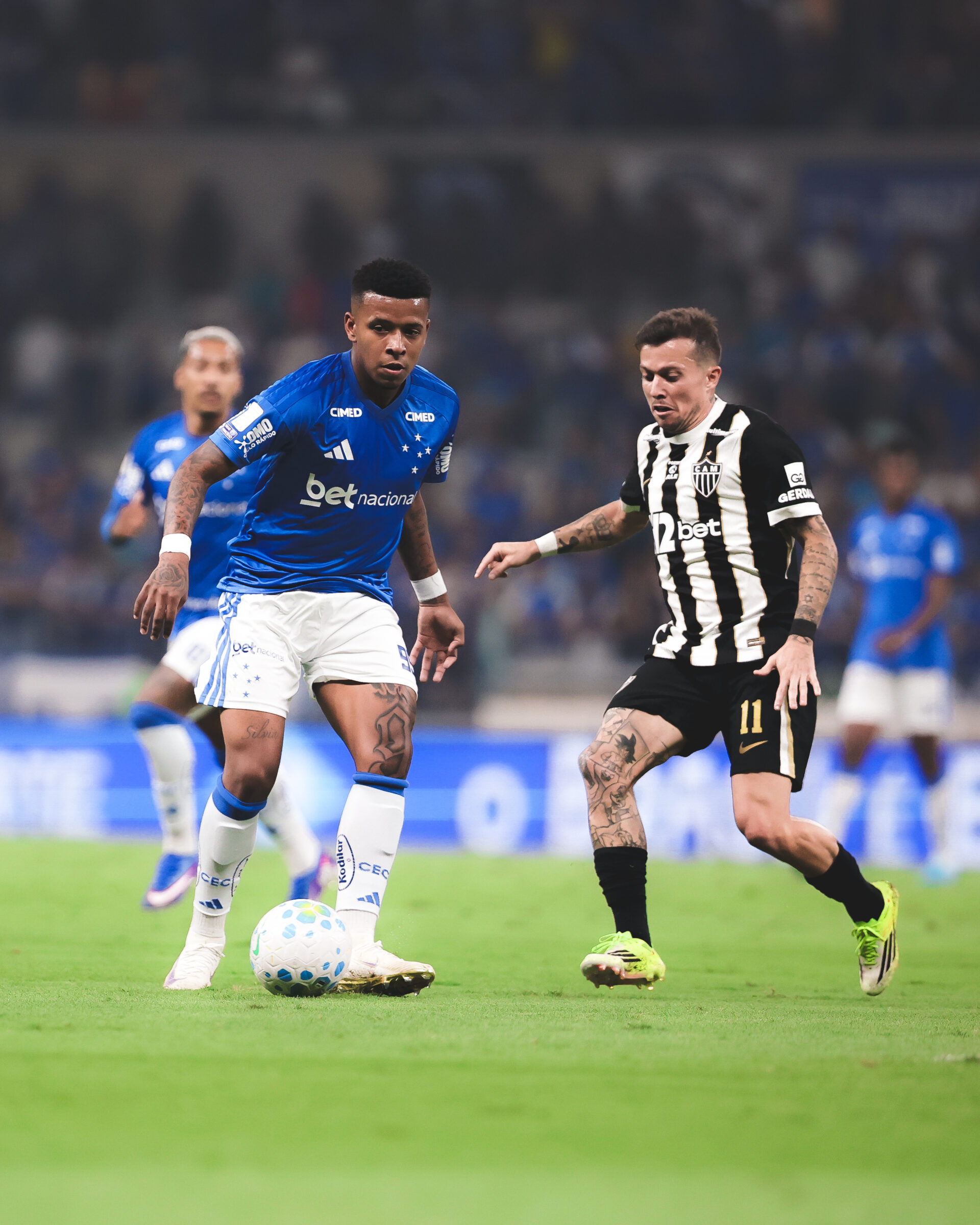 STJD absolve jogadores de Cruzeiro e Atlético-MG após clássico tenso no Brasileirão