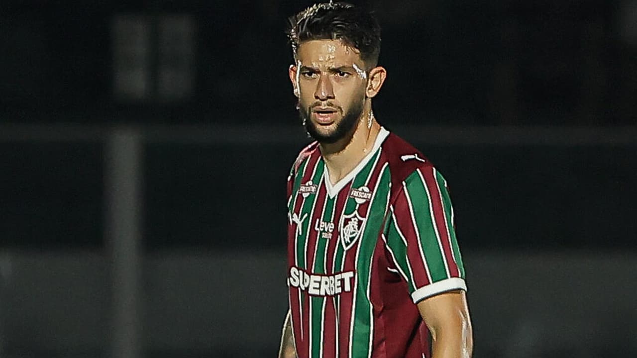 Fluminense sofre nova derrota e preocupa com defesa vulnerável antes da Libertadores