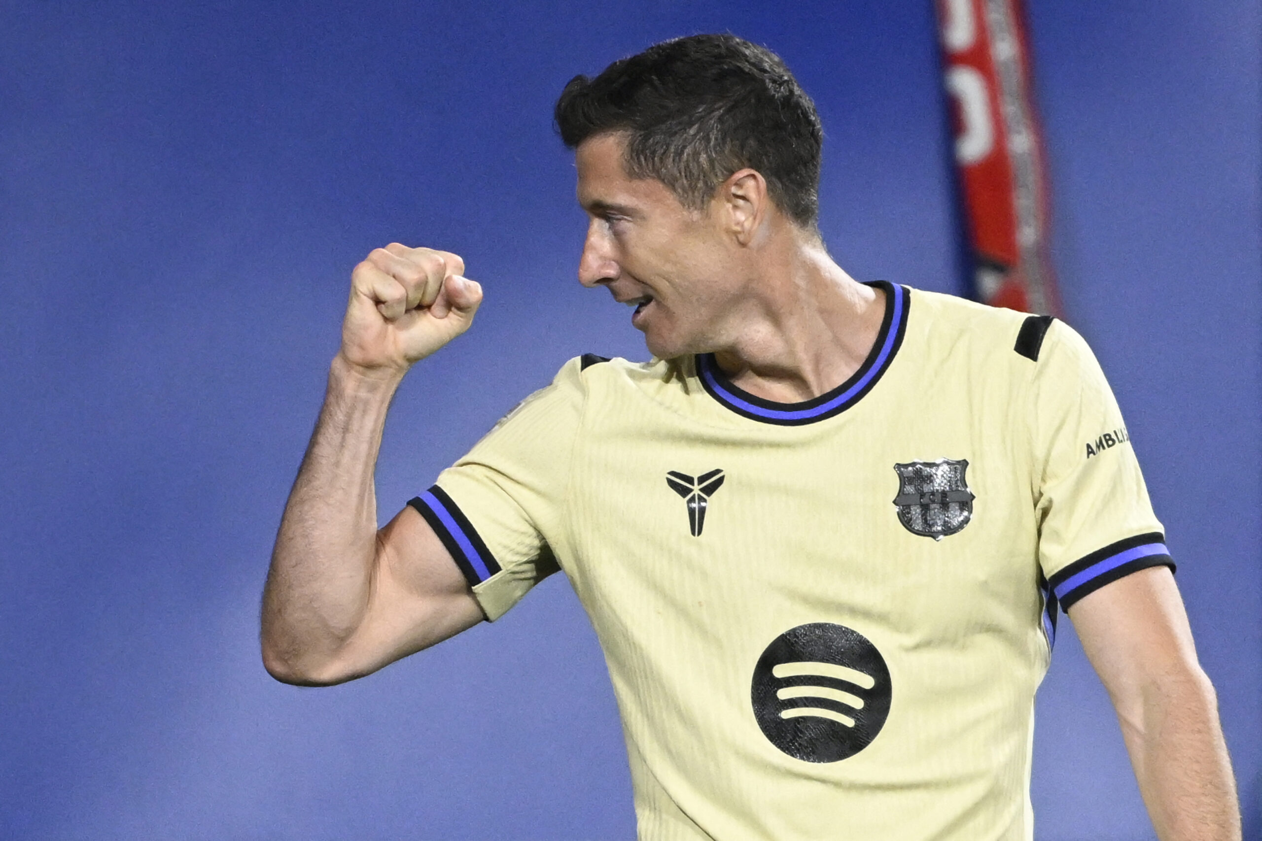Lewandowski em dúvida sobre futuro após título do Barcelona na La Liga