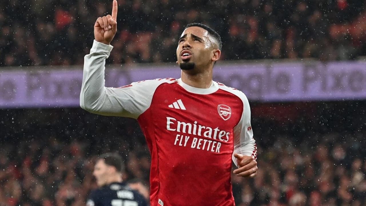 Gabriel Jesus mantém foco no Arsenal e afasta volta ao Palmeiras em 2026