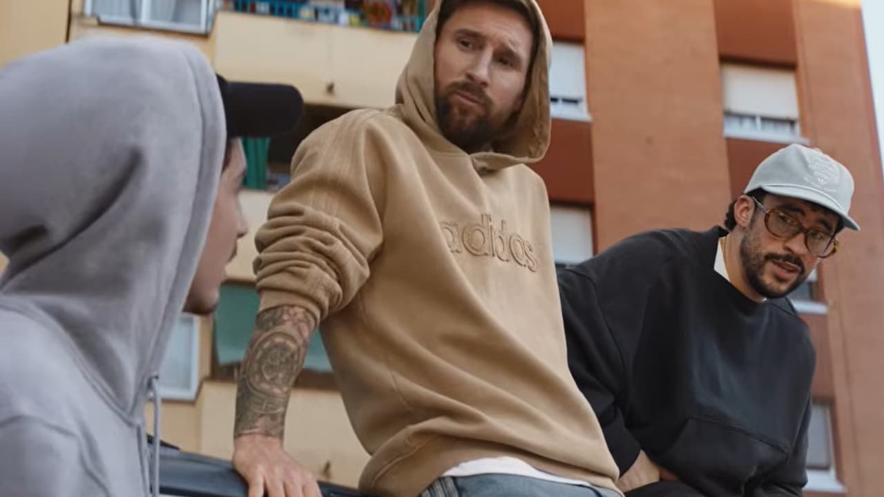 Adidas lança campanha inédita com lendas do futebol e estrelas do cinema em 2026