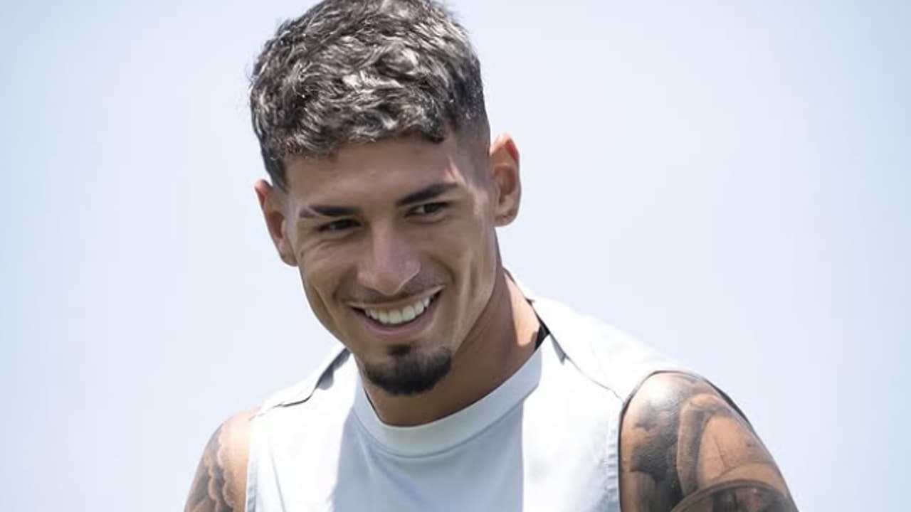 Vasco aposta em Alan Saldivia para reforçar defesa contra o Red Bull Bragantino
