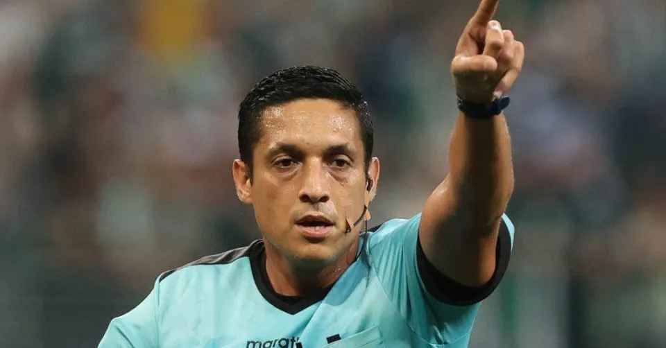Cruzeiro e Boca Juniors: arbitragem de Valenzuela esquenta duelo decisivo na Libertadores