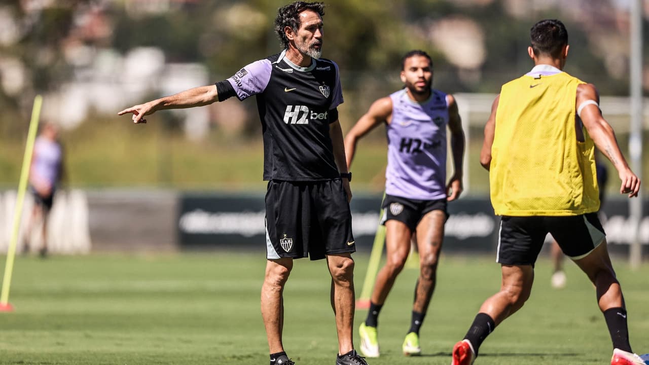 Atlético-MG enfrenta Botafogo com desfalques e possíveis retornos na 15ª rodada do Brasileirão