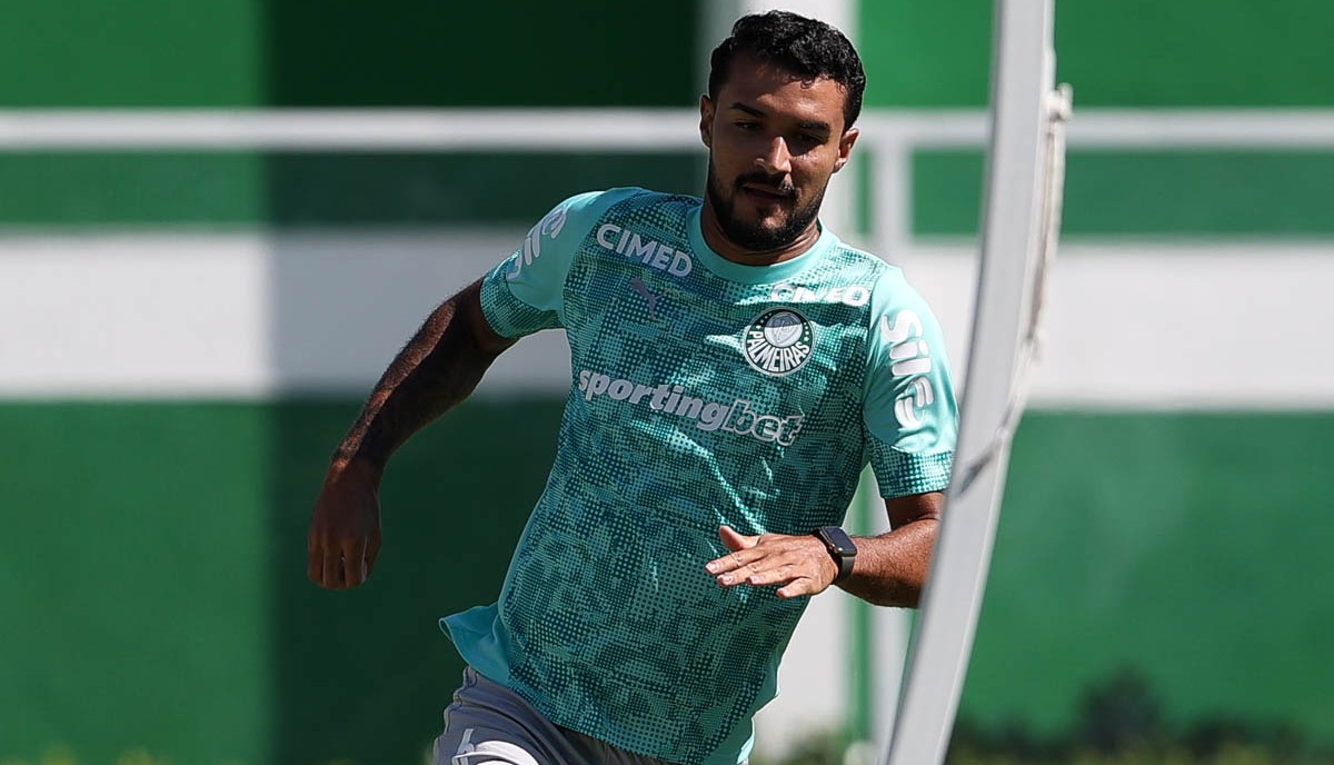 Jefté pode reassumir titularidade no Palmeiras após lesão de Arthur