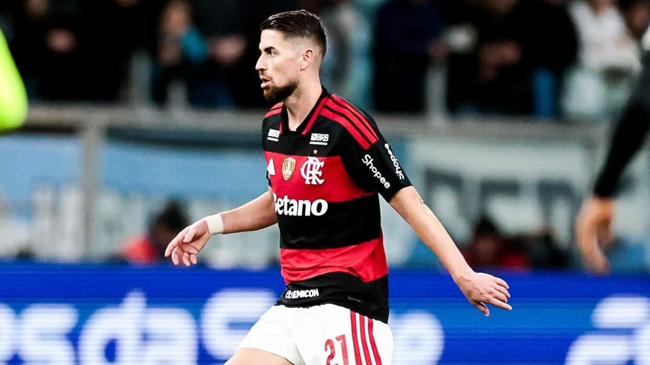 Flamengo sofre desfalques importantes para duelo contra Athletico-PR no Brasileirão